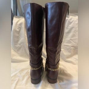 Wine color boots , size 8